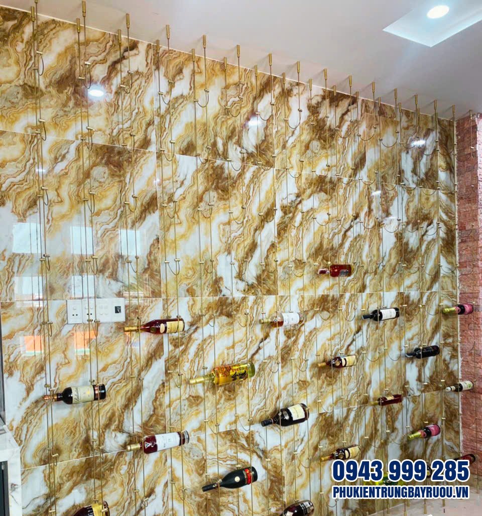 Kệ tủ rượu treo dây cáp lắp đặt tại nhà anh Tài – TP.HCM Kệ tủ rượu treo dây cáp lắp đặt tại nhà anh Tài – TP.HCM