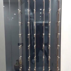 TU KE TREO RUOU BANG DAY CAP CAO CAP - TRU INOX 304 TRANG